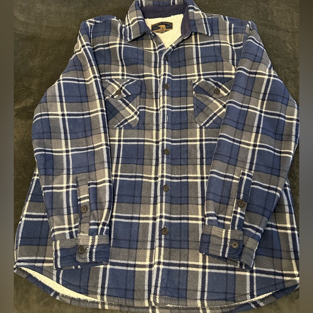 Selling mens plaid button up blue/white/black thick Sherpa flannel size large